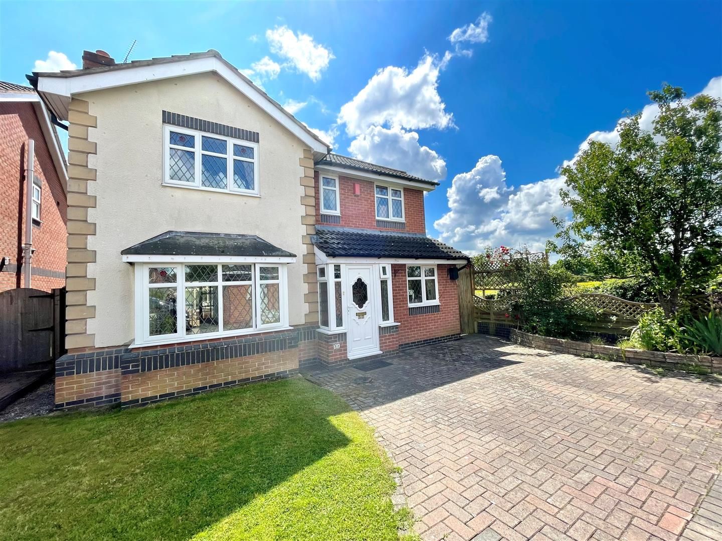 4 bed detached house for sale in Cloverfields, Haslington, Crewe CW1 Zoopla