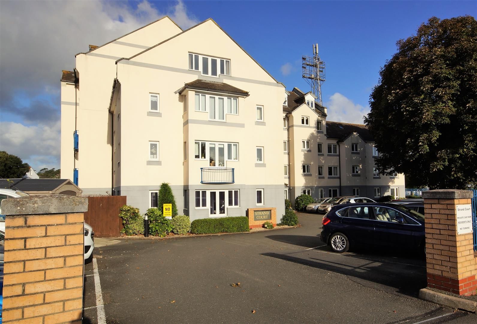 Strand Court, Chingswell Street, Bideford EX39  