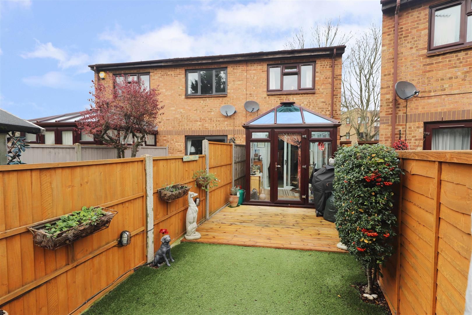 Sefton Way Cowley Uxbridge UB8  