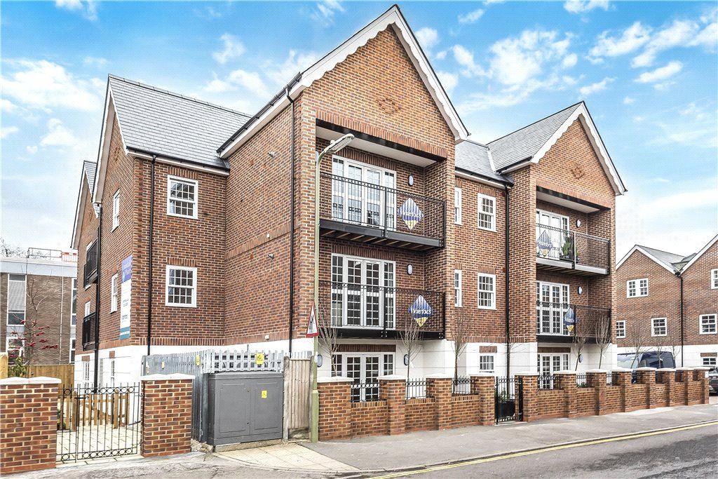 1 bed flat for sale in Church Road, Fleet GU51 Zoopla