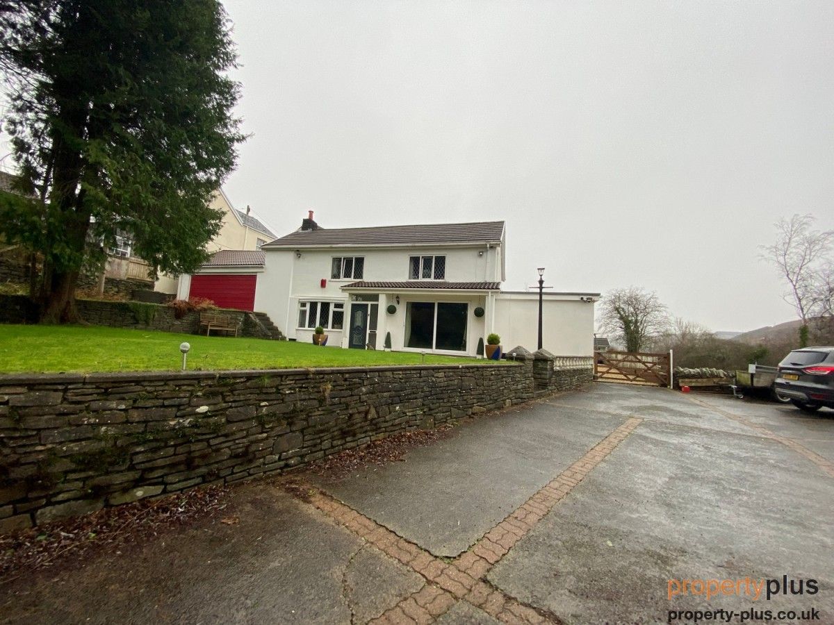 4 bed detached house for sale in Mikado Street Tonypandy , Tonypandy