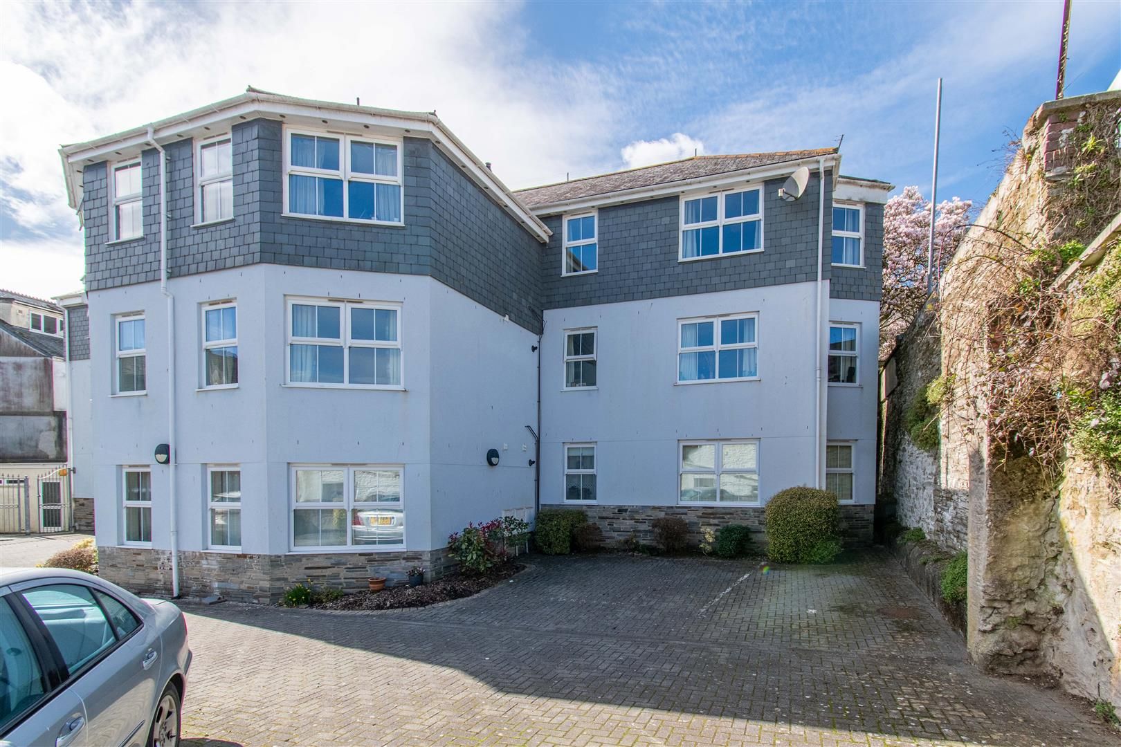 2 bed flat for sale in Magnolia Court, Bay Tree Hill, Liskeard PL14 Zoopla