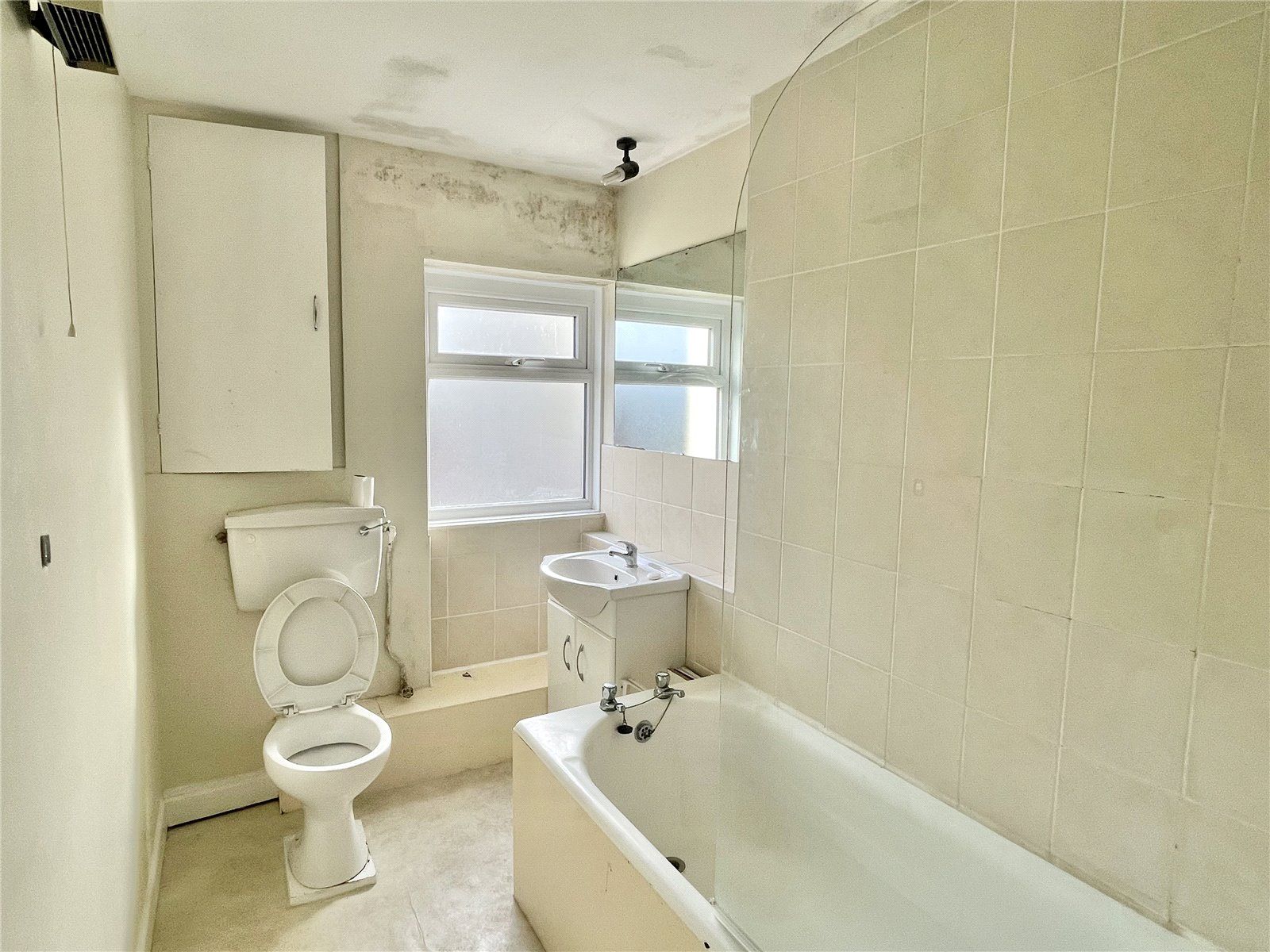 3 bed detached house for sale in Four Crosses, Llanymynech, Powys SY22