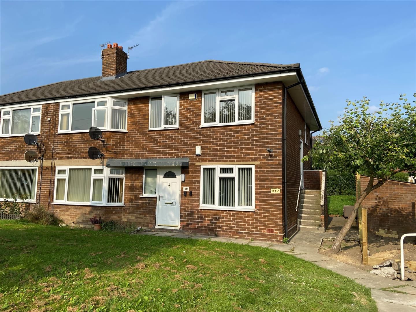 2 bed flat for sale in Slipper Lane, Mirfield WF14 Zoopla