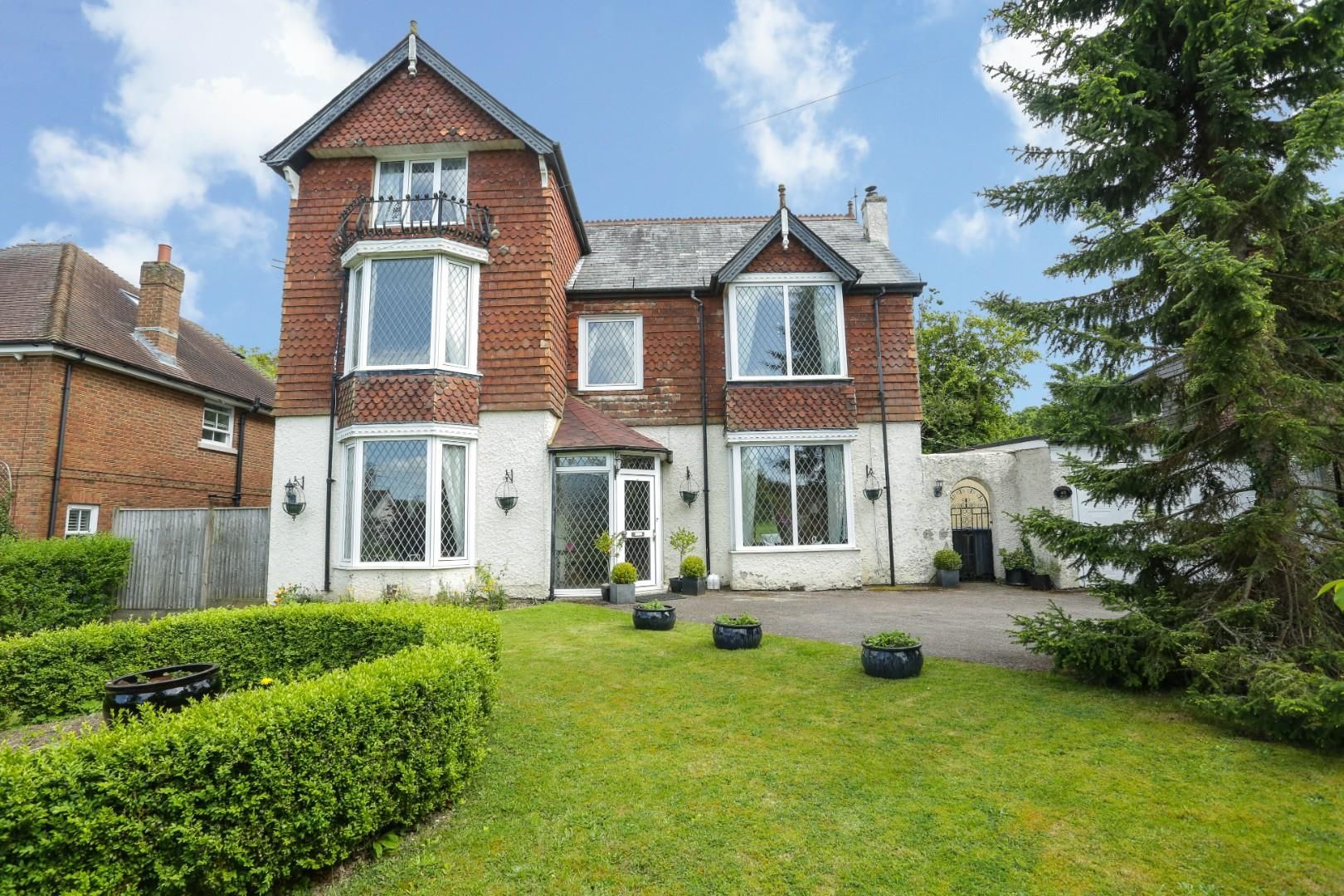 5 bed detached house for sale in Eythorne Road, Shepherdswell, Dover