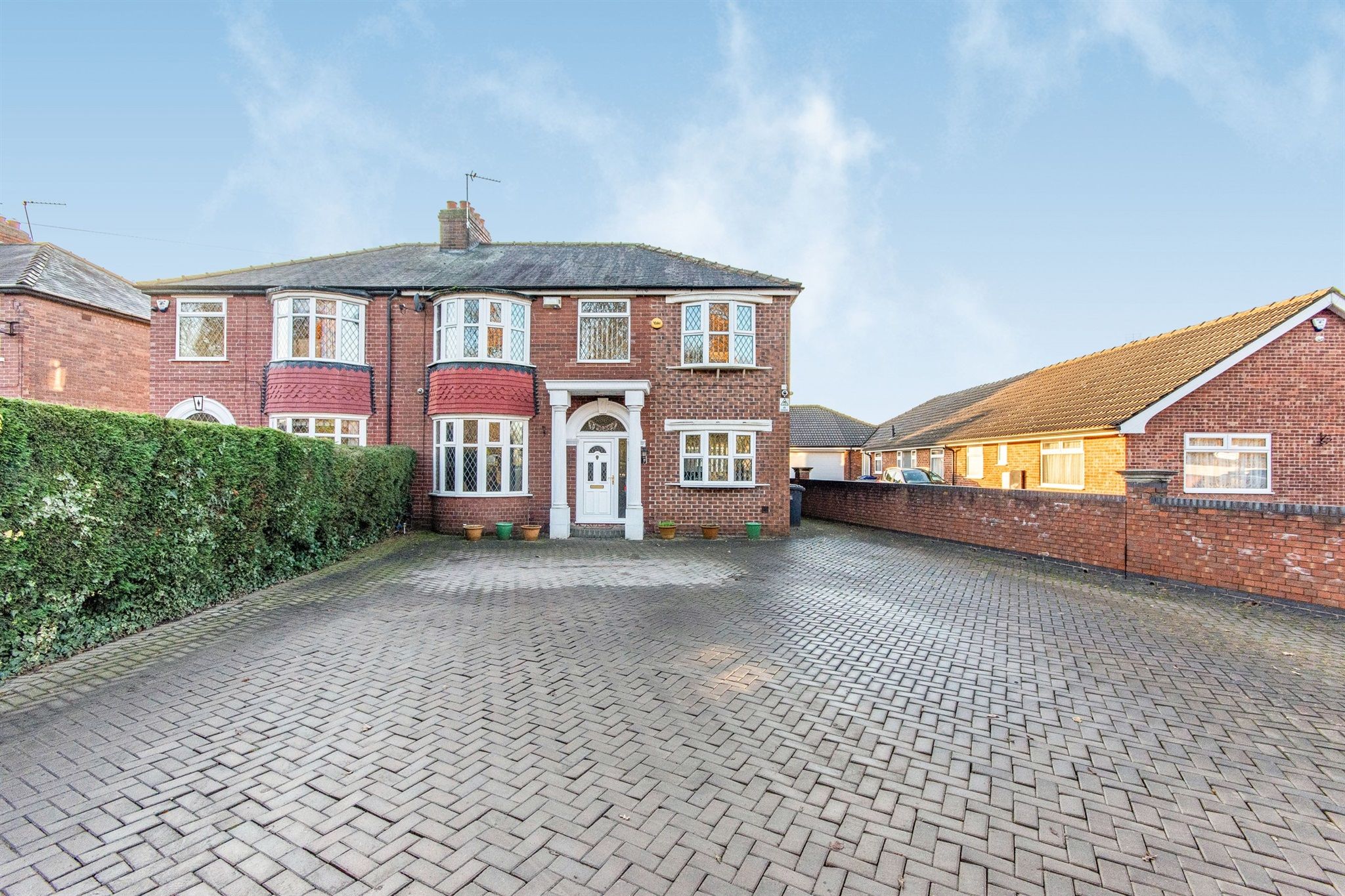 4 bed semidetached house for sale in Tickhill Road, Balby, Doncaster