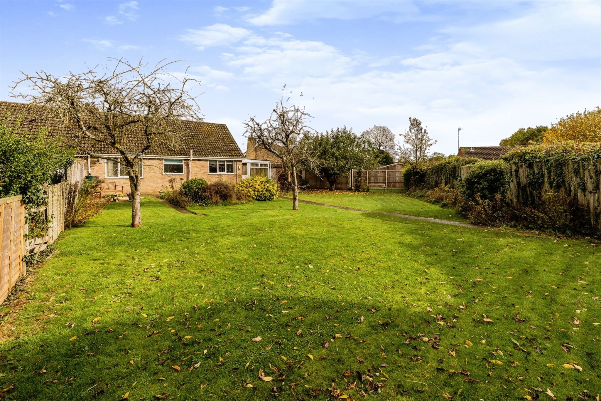 3 bed semidetached bungalow for sale in Horton Road, Middleton Cheney