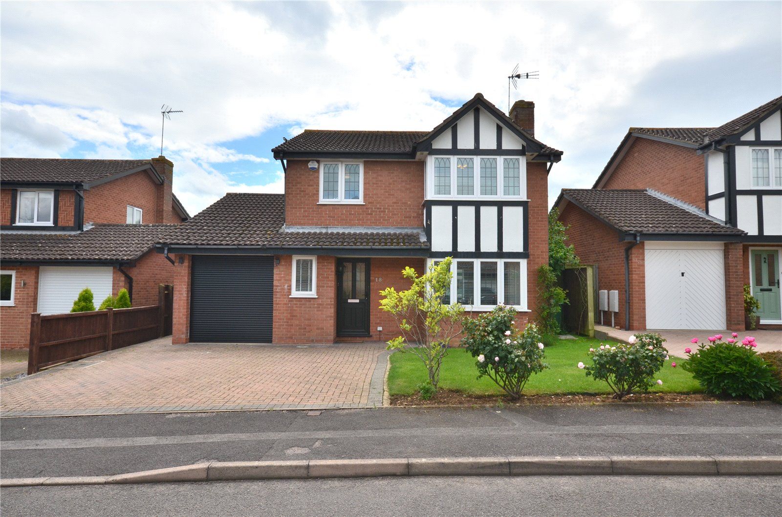 4 bed detached house for sale in Laurel Gate, Abbeymead, Gloucester