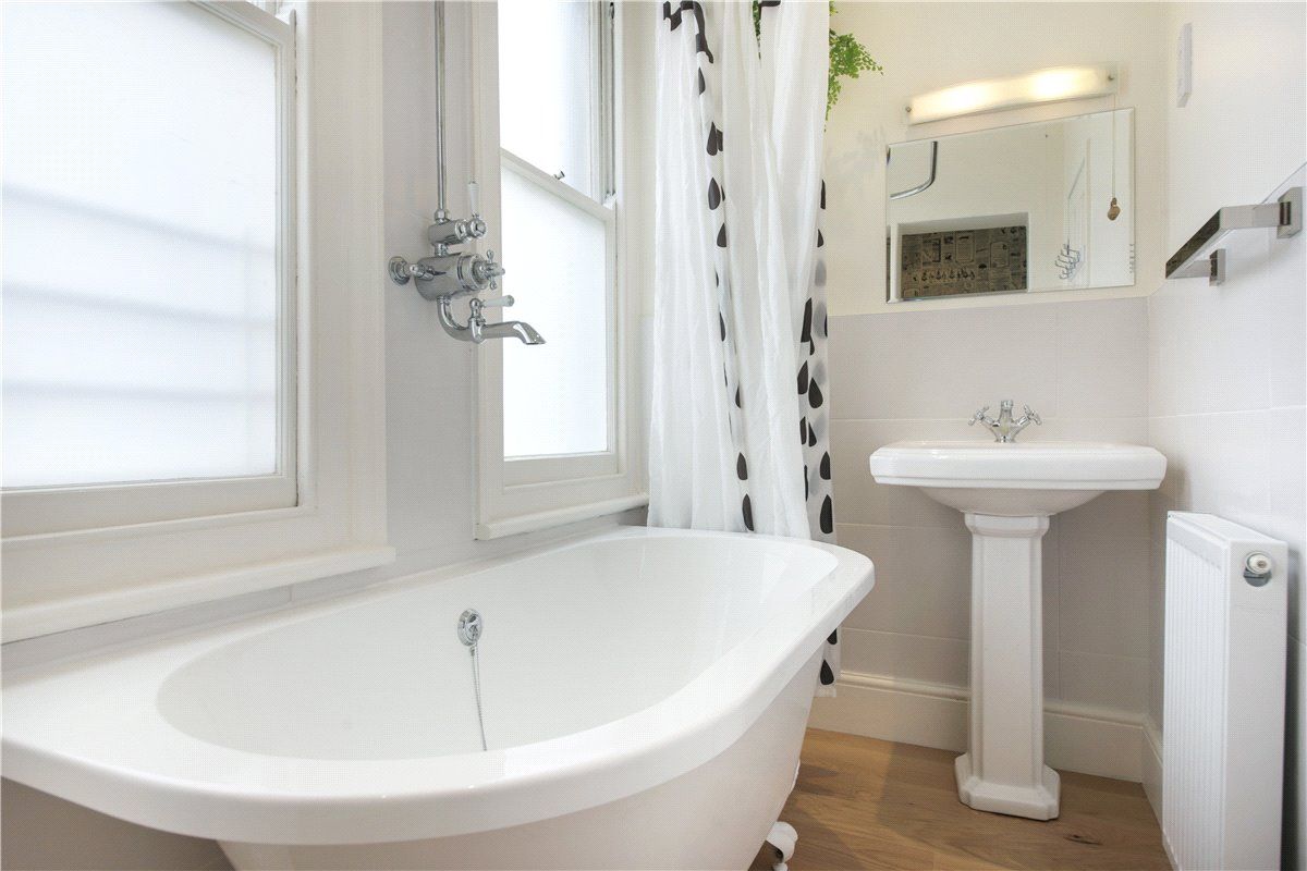 2 bed flat for sale in Bateman Street, Cambridge CB2 Zoopla