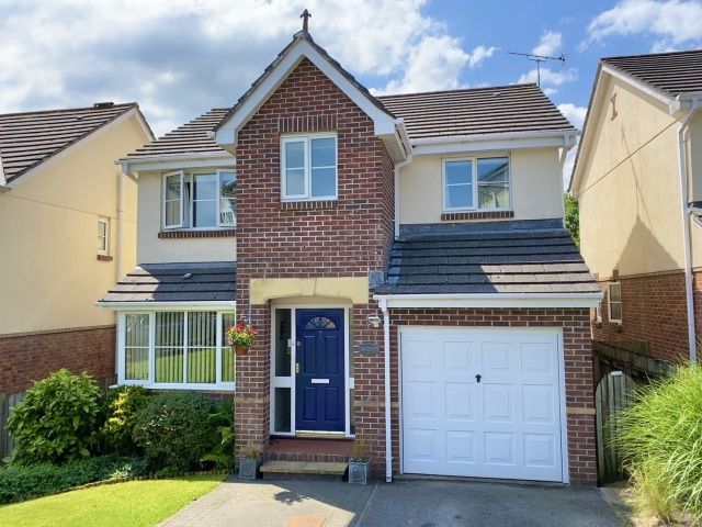 Gwelavon Close, Wadebridge PL27  