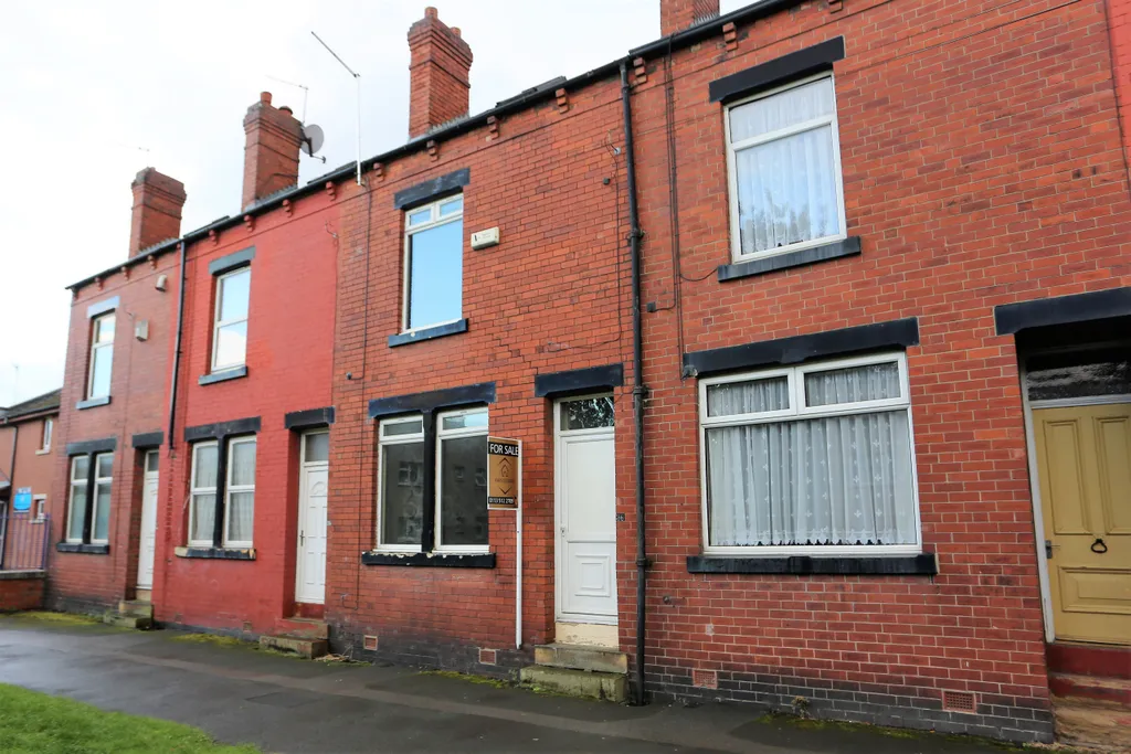 4 bed terraced house for sale in Woodhouse Hill Road, Hunslet, Leeds