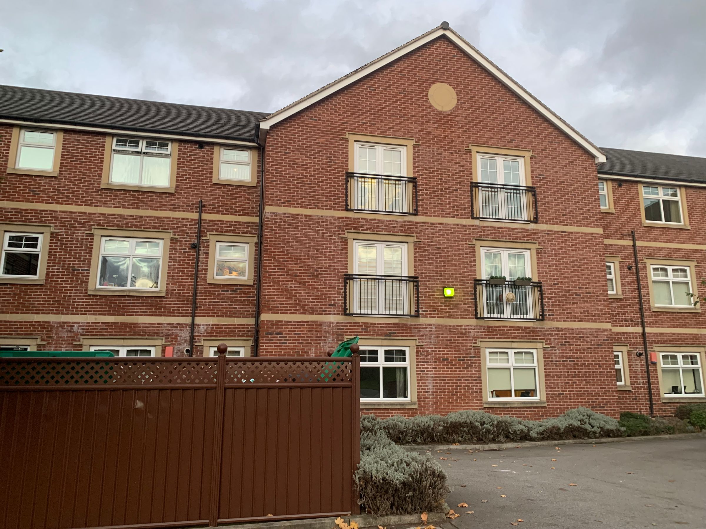 2 bed flat to rent in Wath Road, Brampton S73 Zoopla