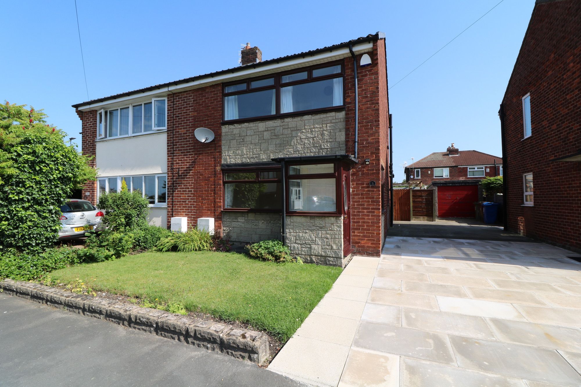 3 bed semidetached house to rent in Gilda Road, Mosley Common