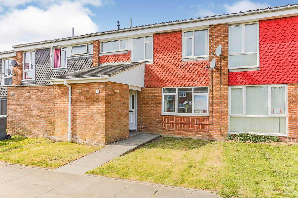 4 bed terraced house for sale in Bellshill Close, Wallsend, Tyne And