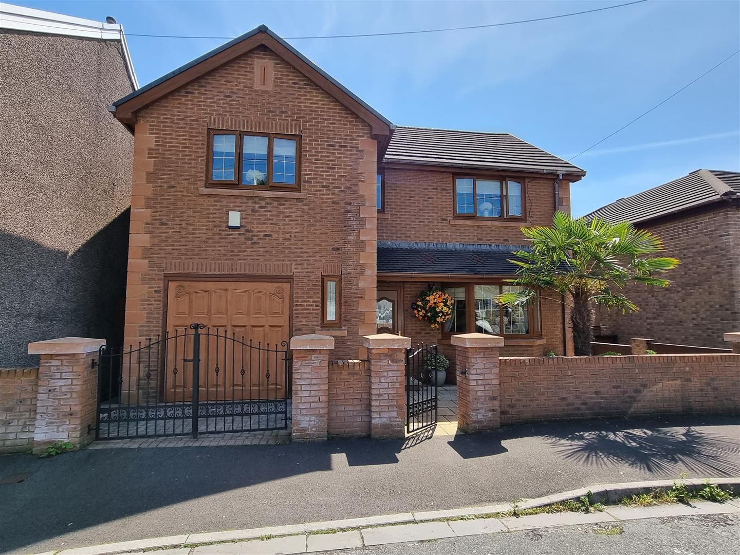 6 bed detached house for sale in Bryn Street, Brynhyfryd, Swansea SA5
