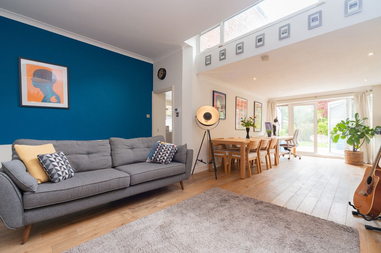 Manstone Road, Cricklewood NW2