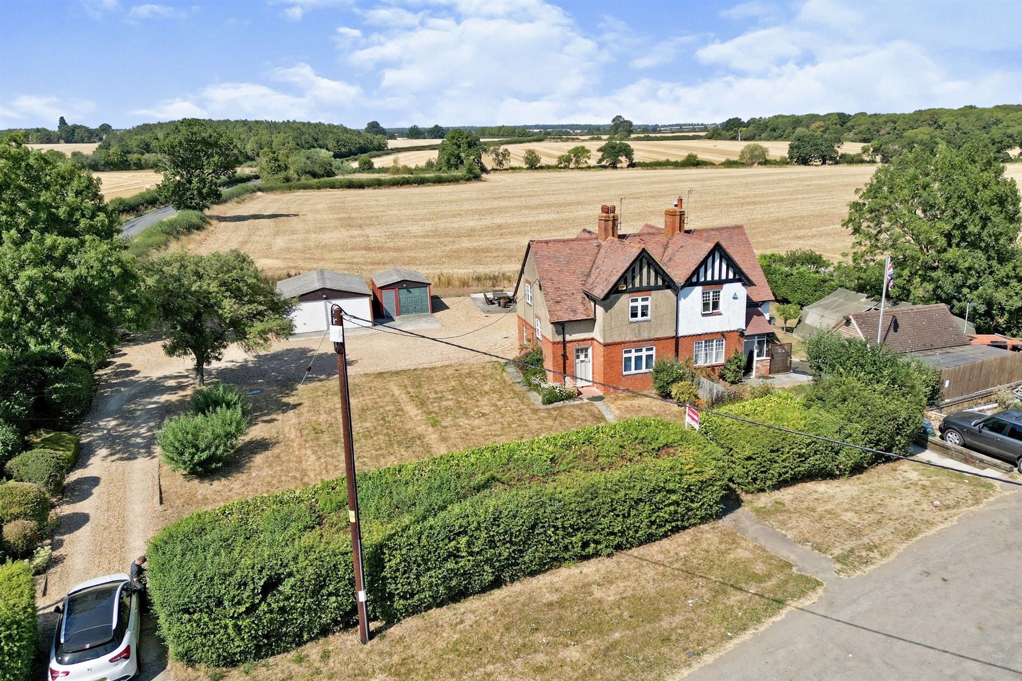 3 bed semidetached house for sale in Stratford Road, Wicken, Milton