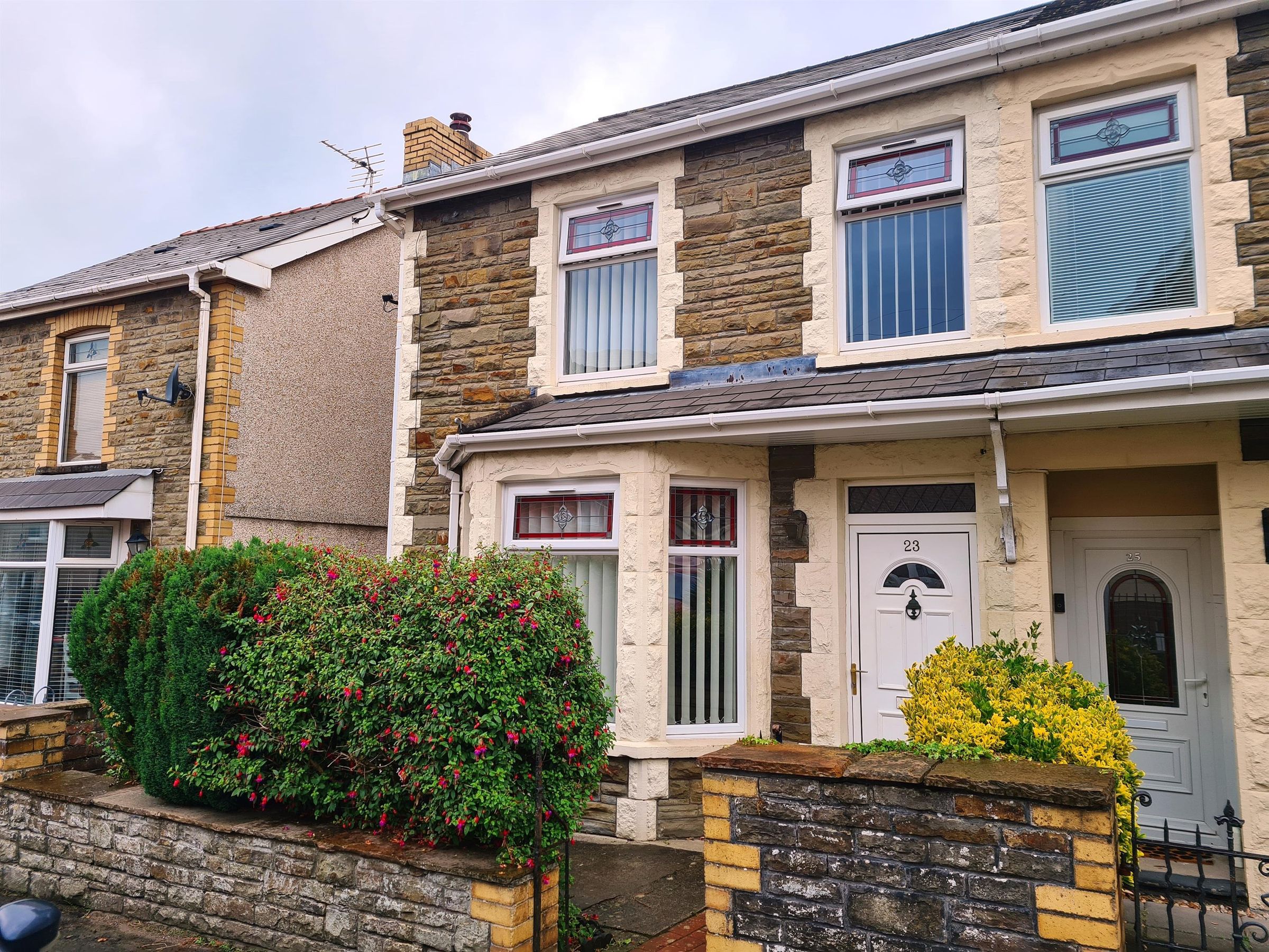 3 bed semidetached house for sale in Wimborne Road, Pencoed, Bridgend