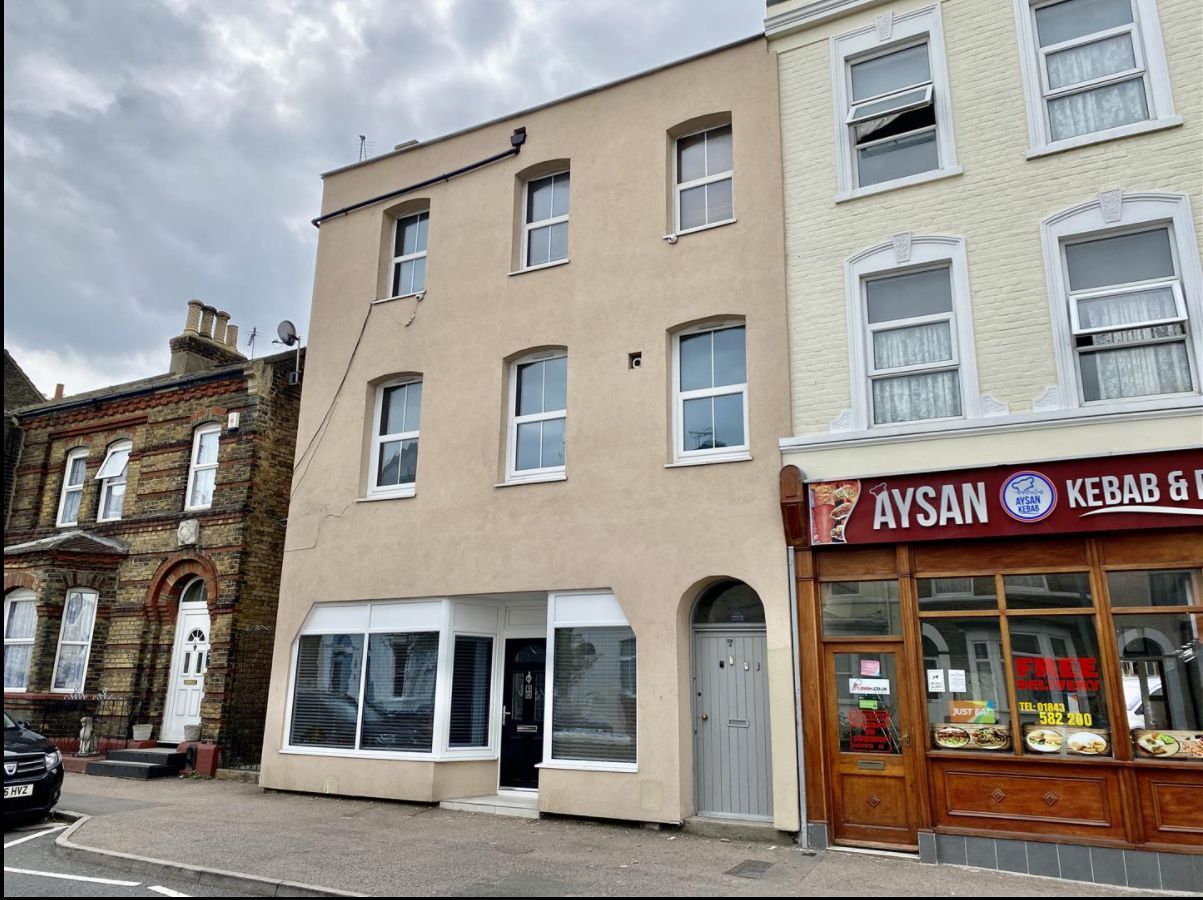 2 bed flat to rent in Grange Court, Grange Road, Ramsgate CT11 Zoopla