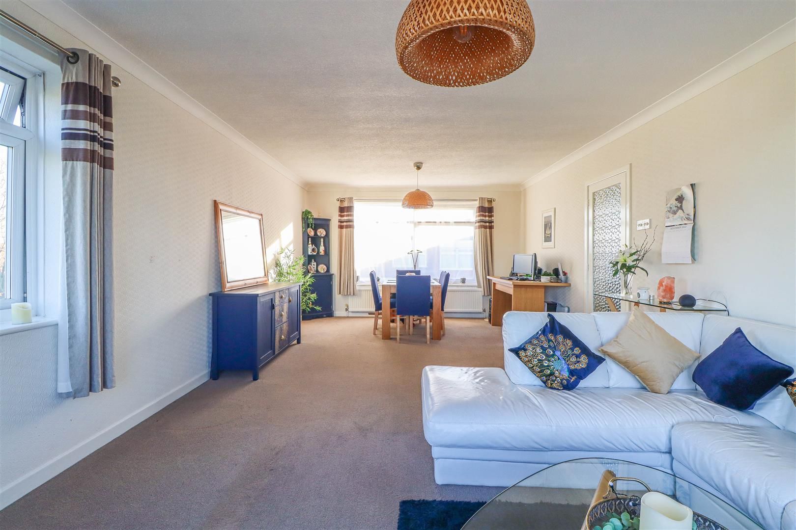 2 bed flat for sale in Southchurch Boulevard, SouthendOnSea SS2 Zoopla