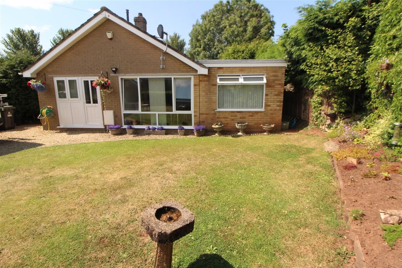 4 bed bungalow for sale in Ebbw Road, Caldicot NP26 Zoopla