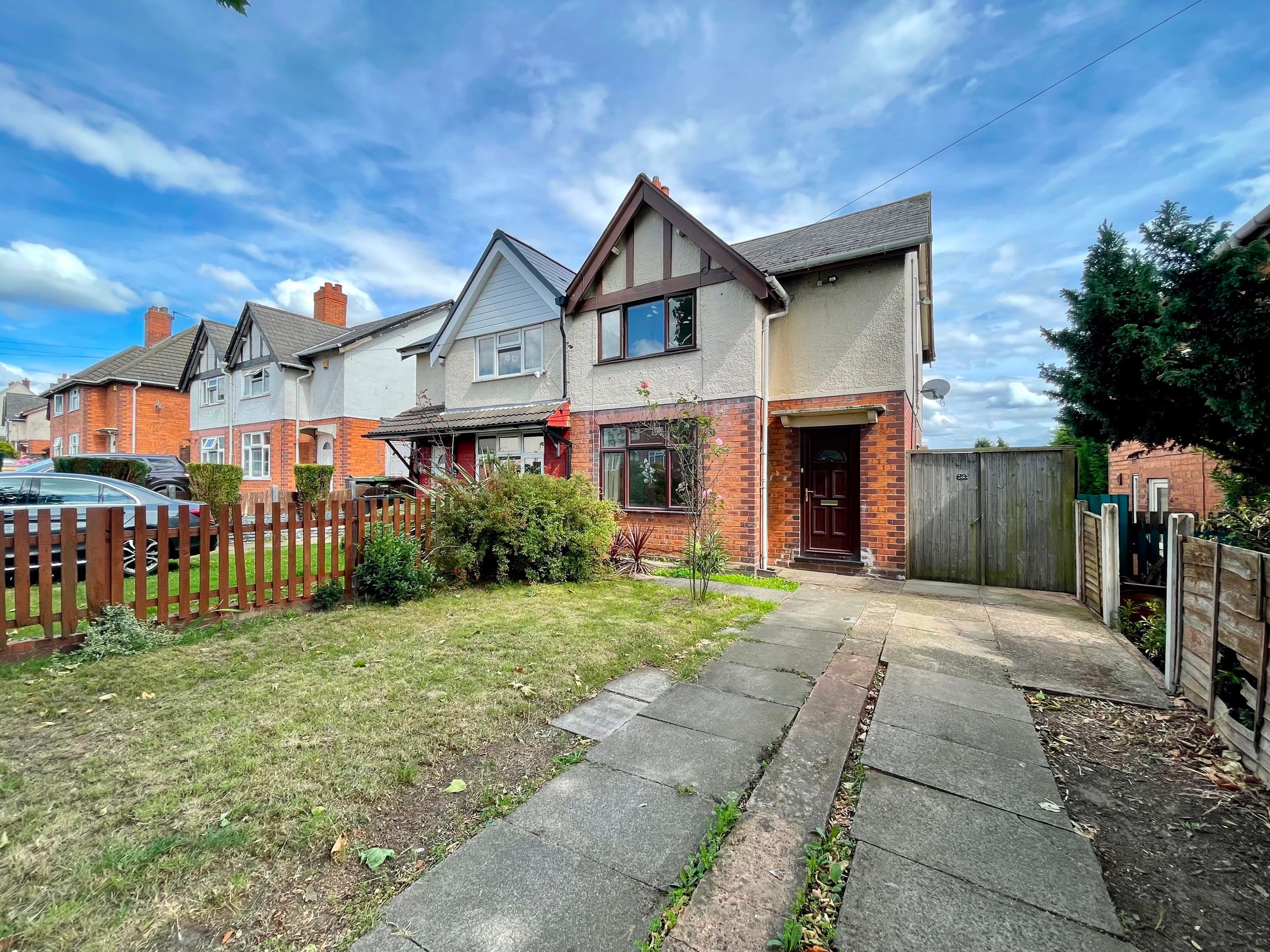 3 bed semidetached house for sale in Well Lane, Bloxwich, Walsall WS3