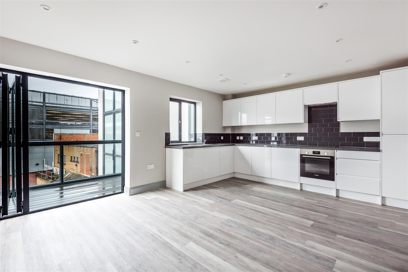 2 bed flat to rent in Greenford Road, Sutton SM1 Zoopla