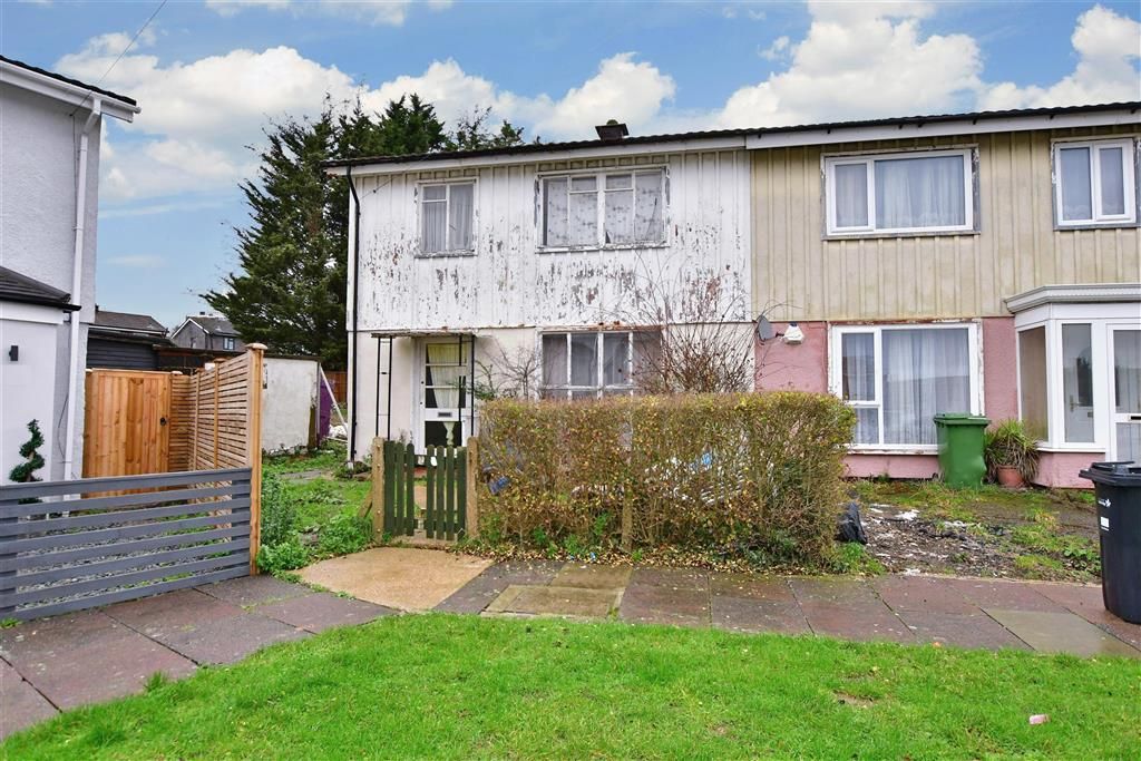 3 bed semidetached house for sale in Huntsman Road, Hainault, Ilford, Essex IG6 Zoopla