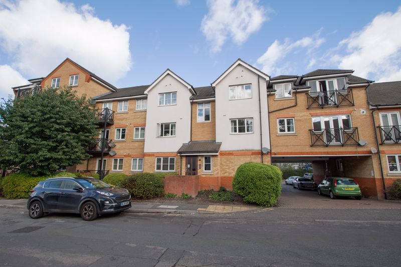 2 bed flat to rent in Charles Street, Greenhithe DA9 Zoopla