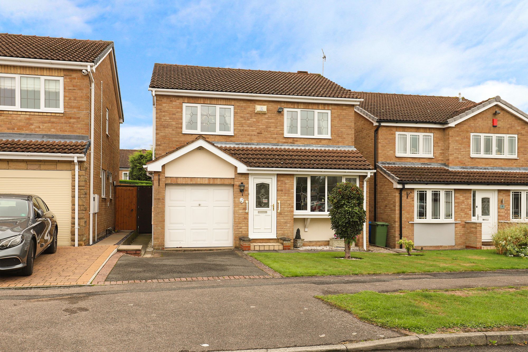 4 bed detached house for sale in Holme Park Avenue, Chesterfield S41