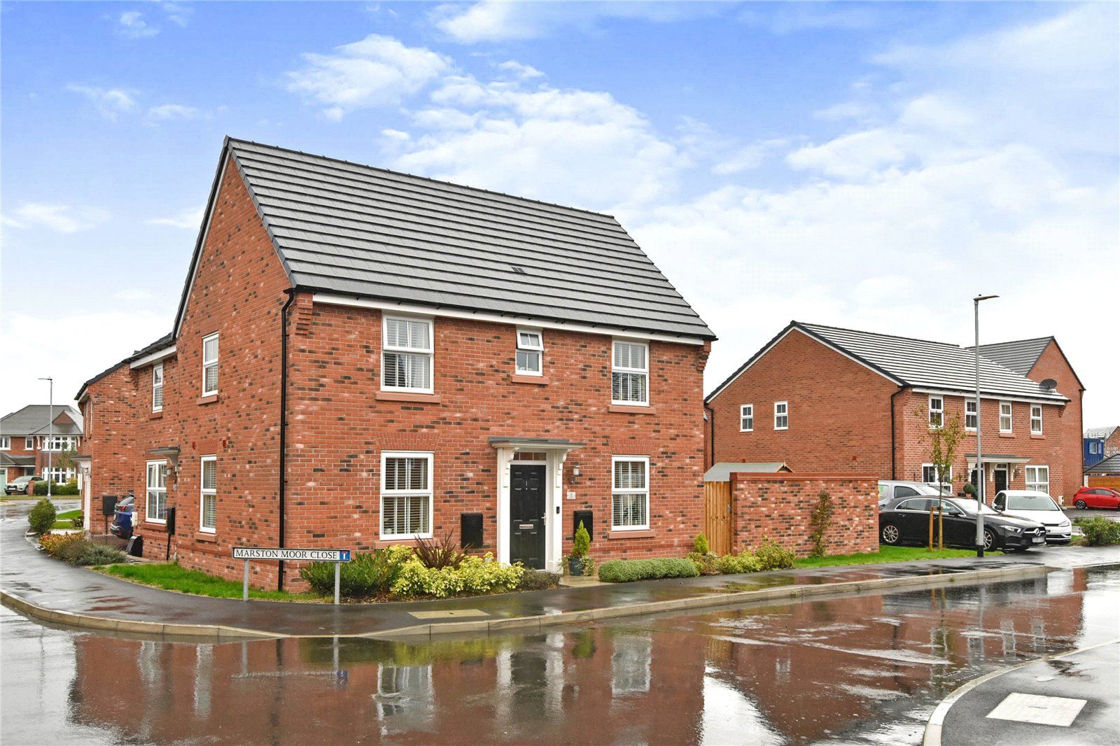 3 bed semidetached house for sale in Marston Moor Close, Henhull