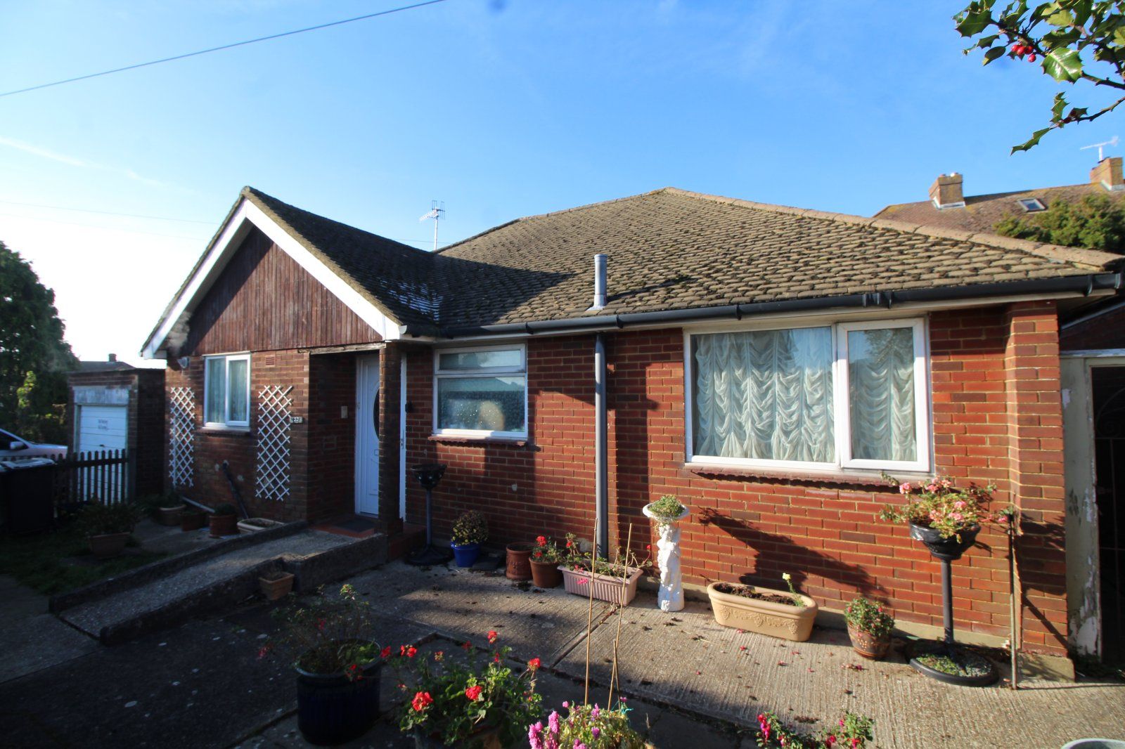 3 bed bungalow for sale in Victoria Avenue, Hastings, East Sussex TN35