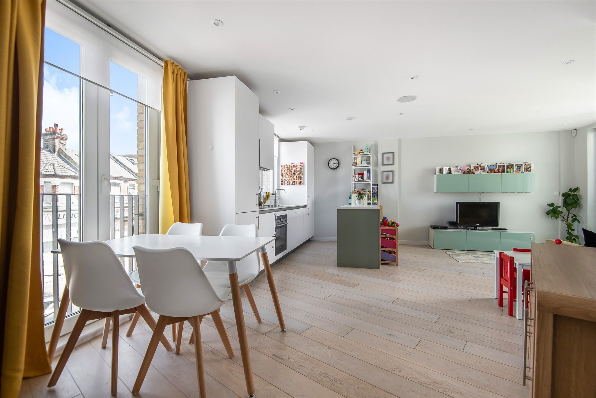 2 bed flat for sale in Haydon Park Road, London SW19 Zoopla