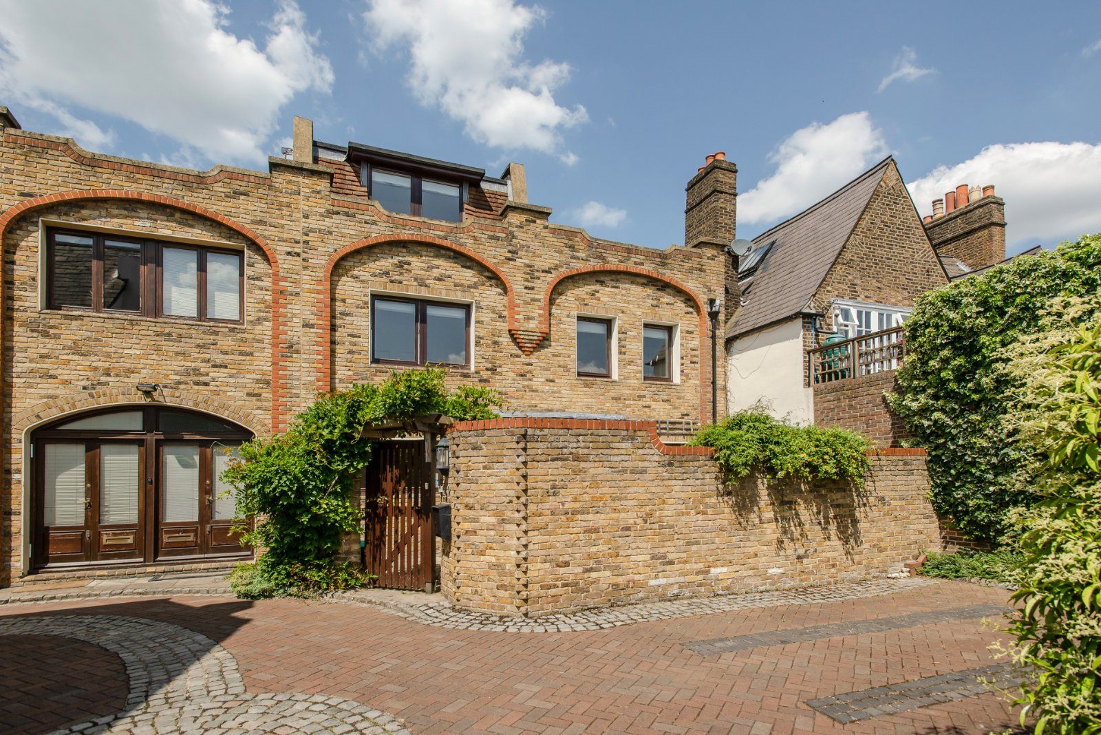 3 bed semidetached house for sale in Thornton Road, London SW19 Zoopla