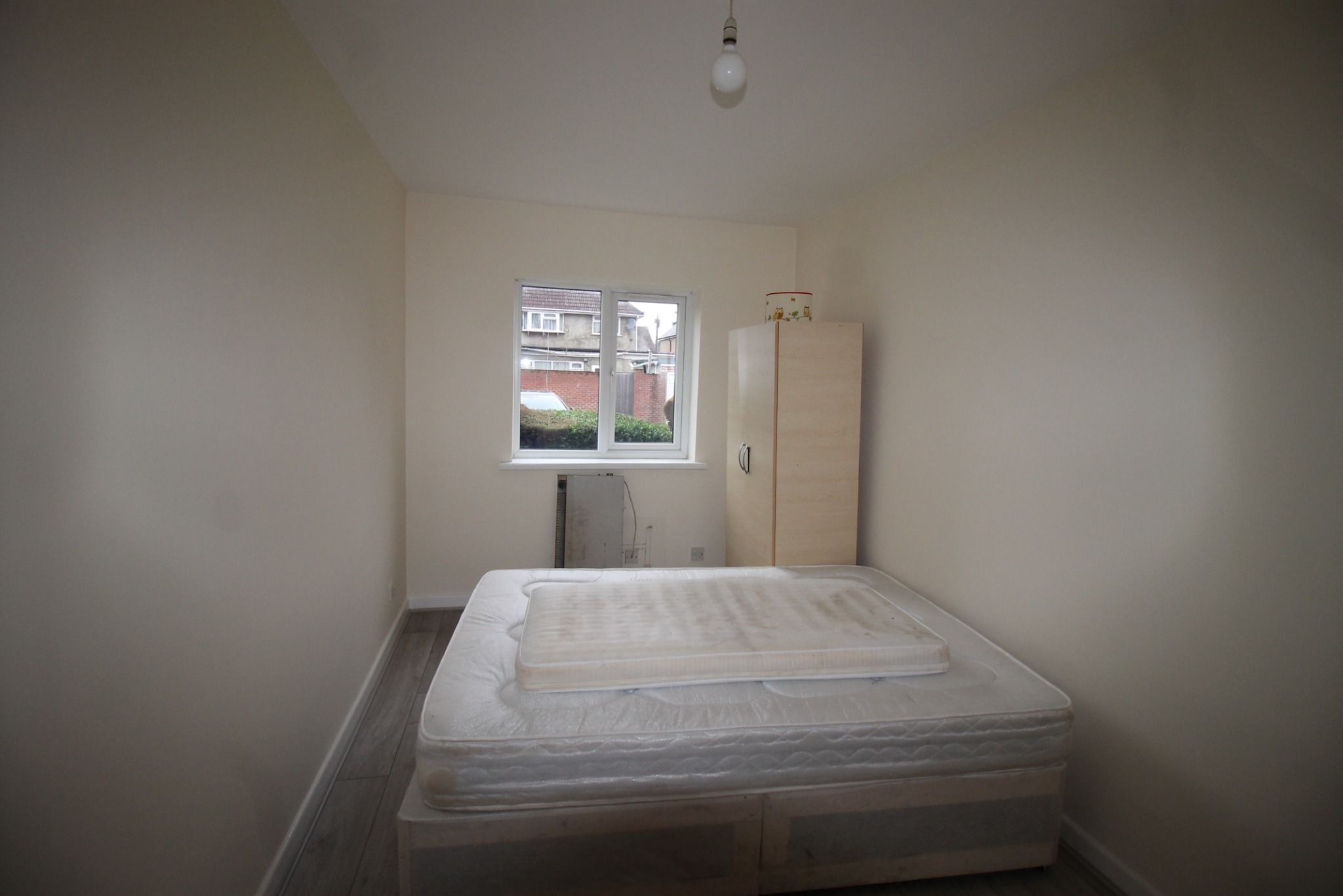 1 bed flat to rent in Portsmouth Court, Stoke Poges Lane, Slough SL1