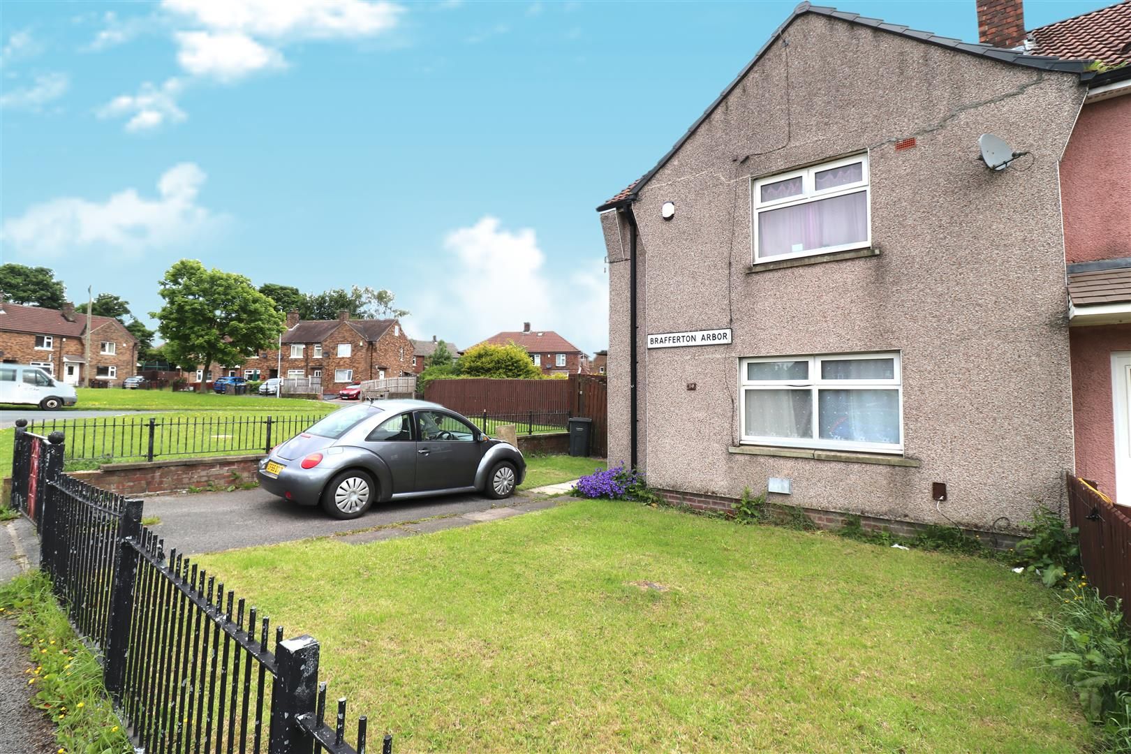 2 bed end terrace house for sale in Brafferton Arbor, Bradford BD6 Zoopla