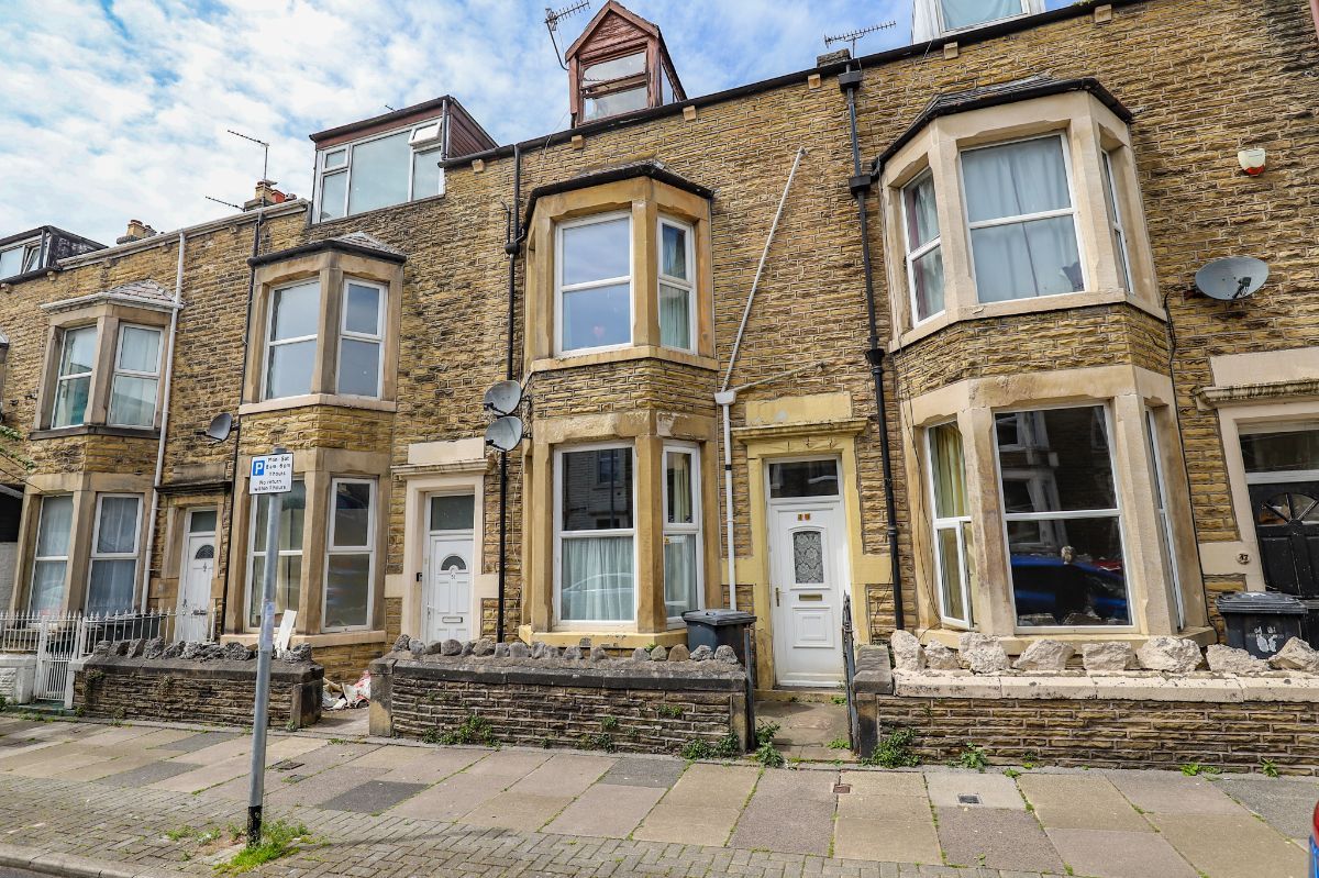 5 bed terraced house for sale in Clarendon Road, Morecambe LA4 Zoopla