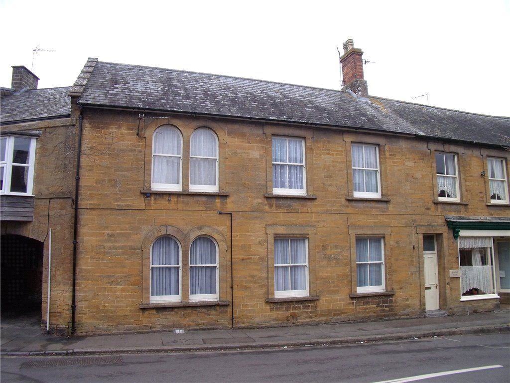 2 bed flat to rent in Hamdon House, North Street, StokeSubHamdon, Somerset TA14 Zoopla