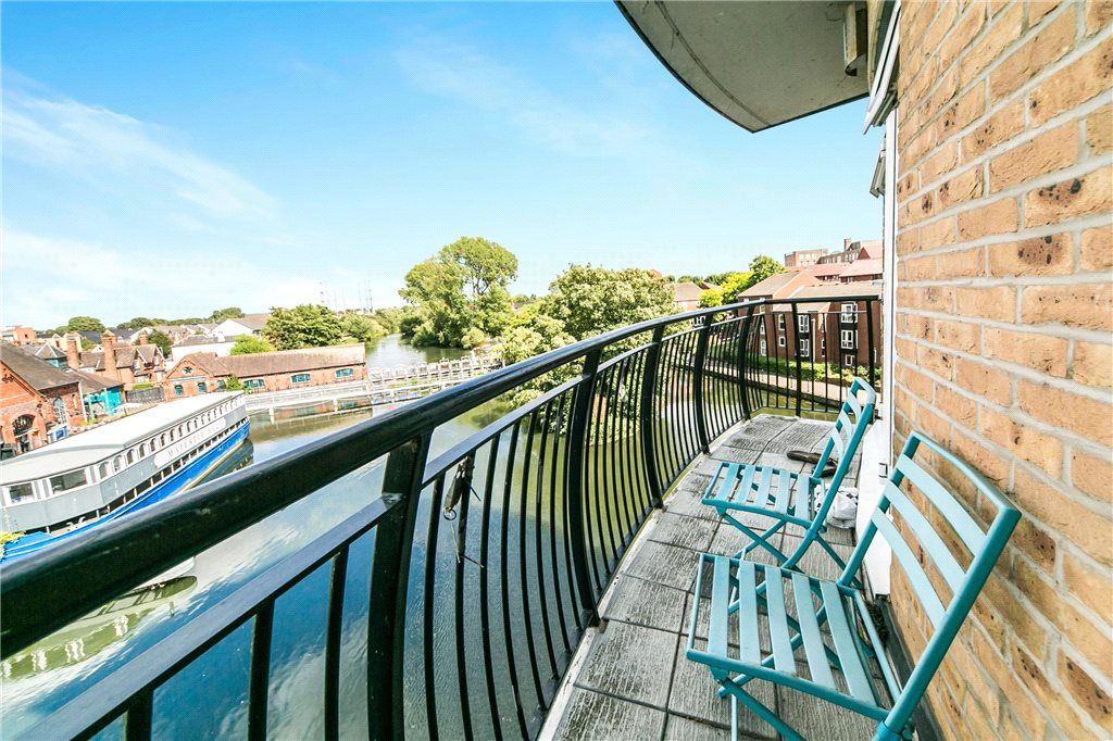 2 bed flat for sale in Blakes Quay, Gas Works Road, Reading RG1 Zoopla