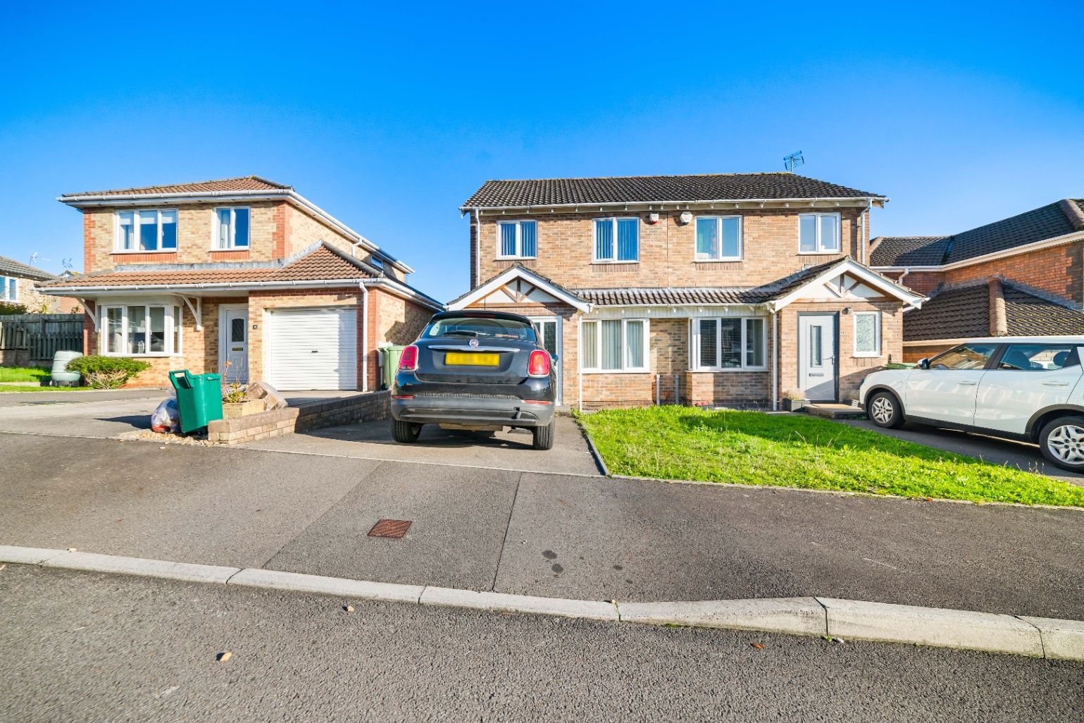 3 bed semidetached house for sale in Heol Isaf, Llantwit Fardre