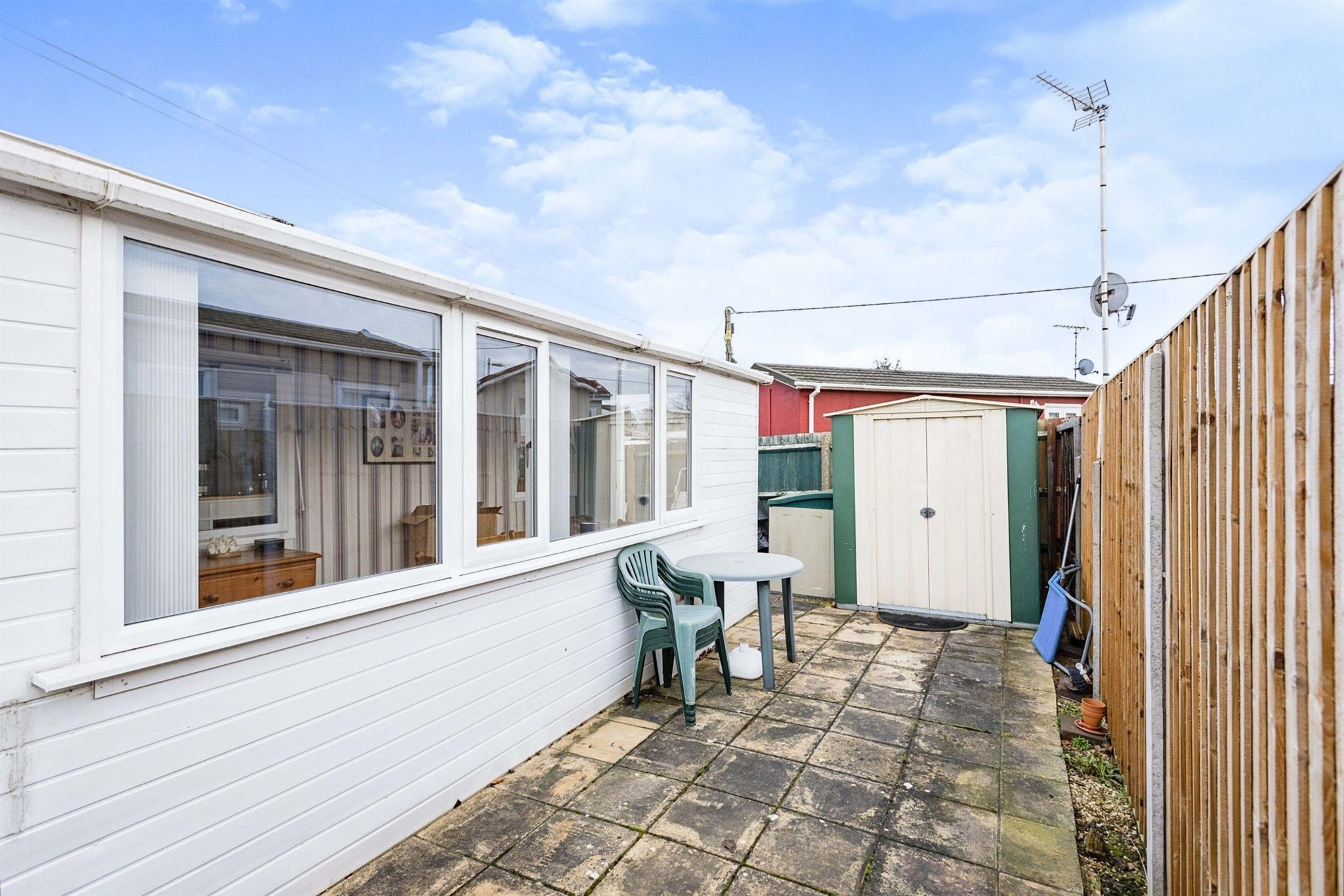 1 bed mobile/park home for sale in Attwood Close, Kings Furlong