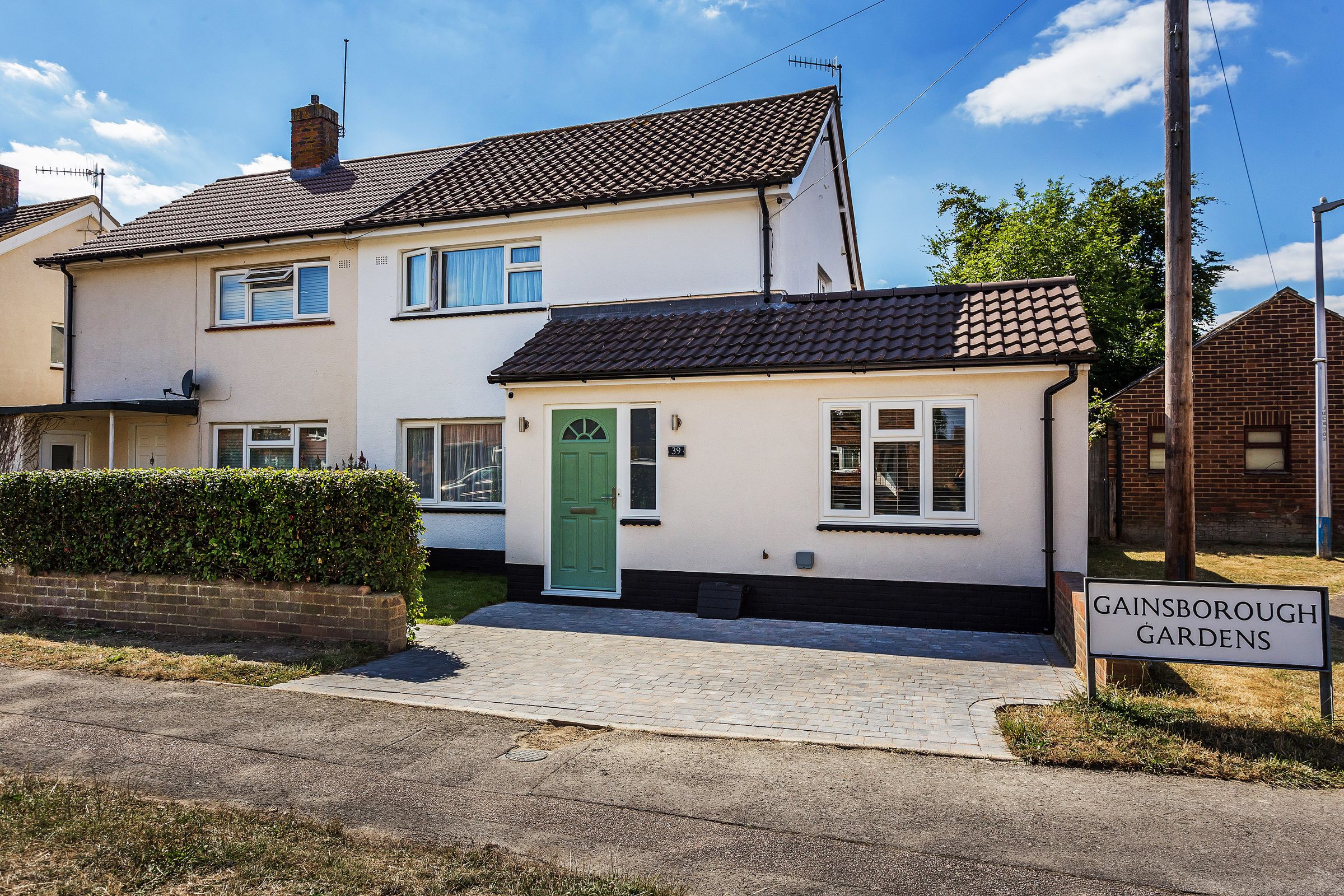 2 bed semidetached house for sale in Gainsborough Gardens, Tonbridge