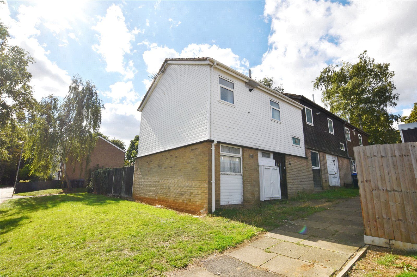 2 bed end terrace house for sale in Great Holme Court, Northampton NN3