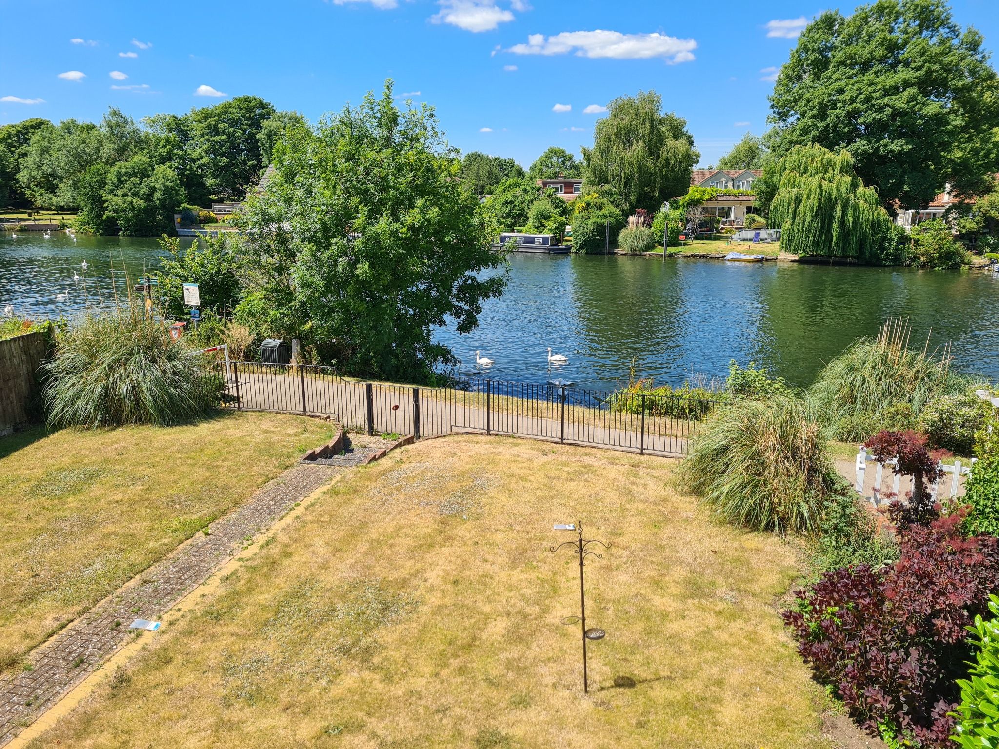 4 bed detached house for sale in Thames Side, Staines TW18 Zoopla