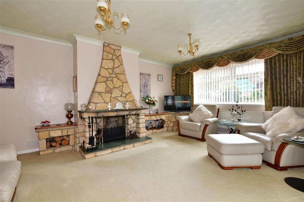 3 bed detached bungalow for sale in The Street, Bredhurst, Gillingham, Kent ME7 Zoopla