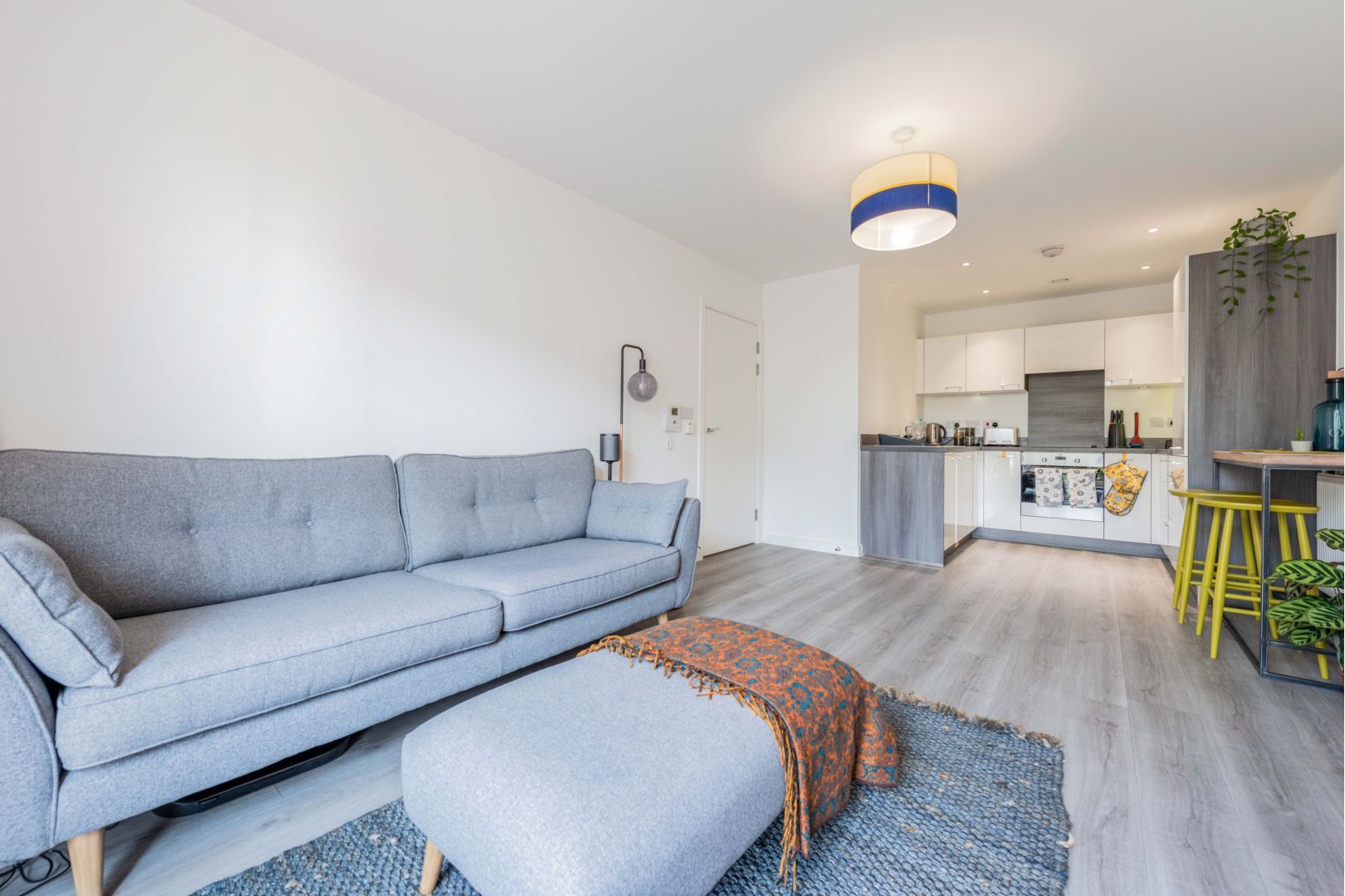 125 Connersville Way, Croydon CR0  