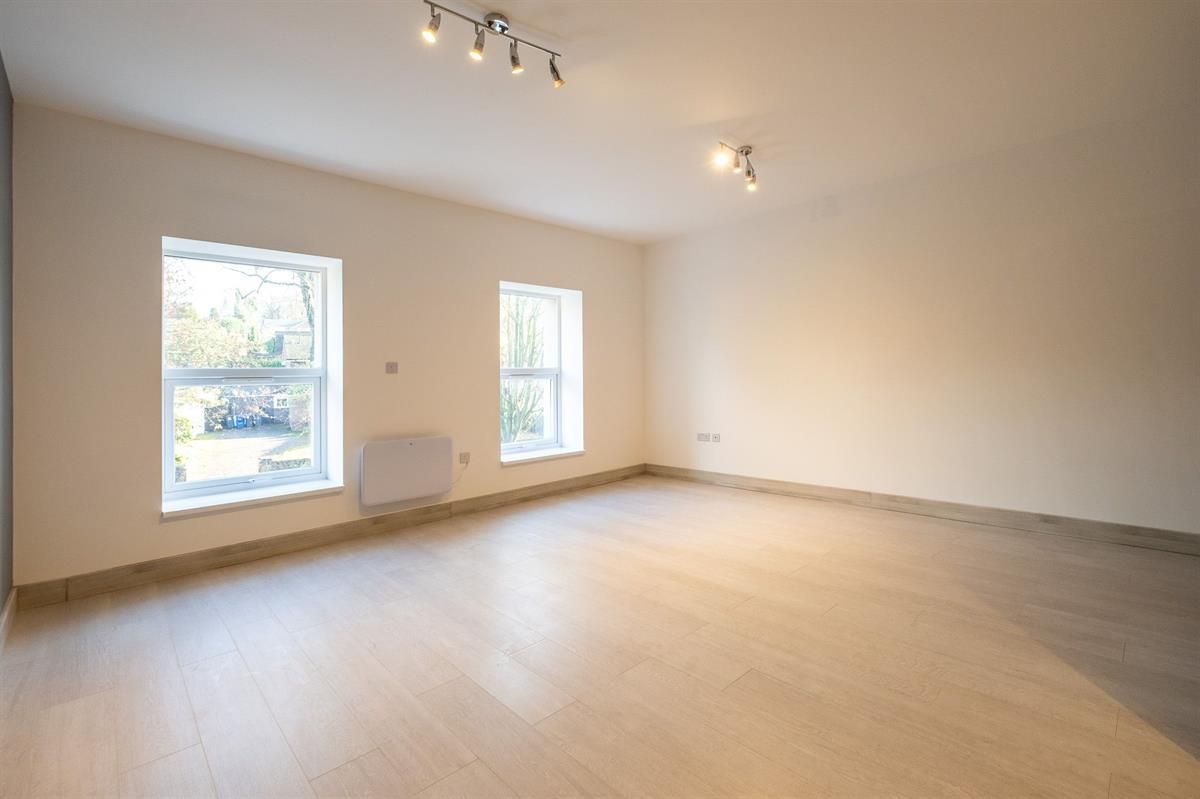 2 bed flat to rent in Flat 2 11 Hempstalls Lane, NewcastleUnderLyme