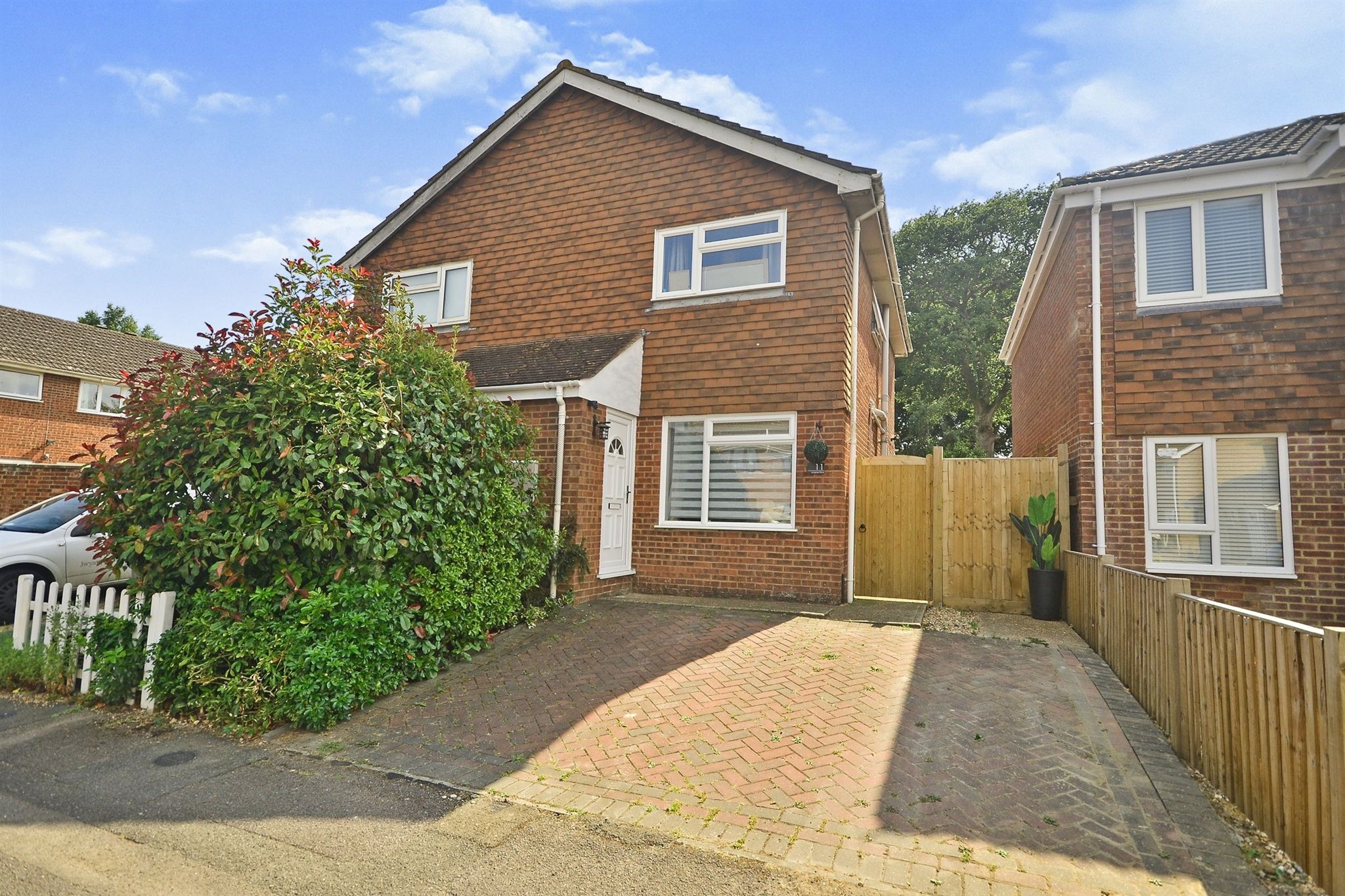 2 bed semidetached house for sale in Langney Drive, Kingsnorth