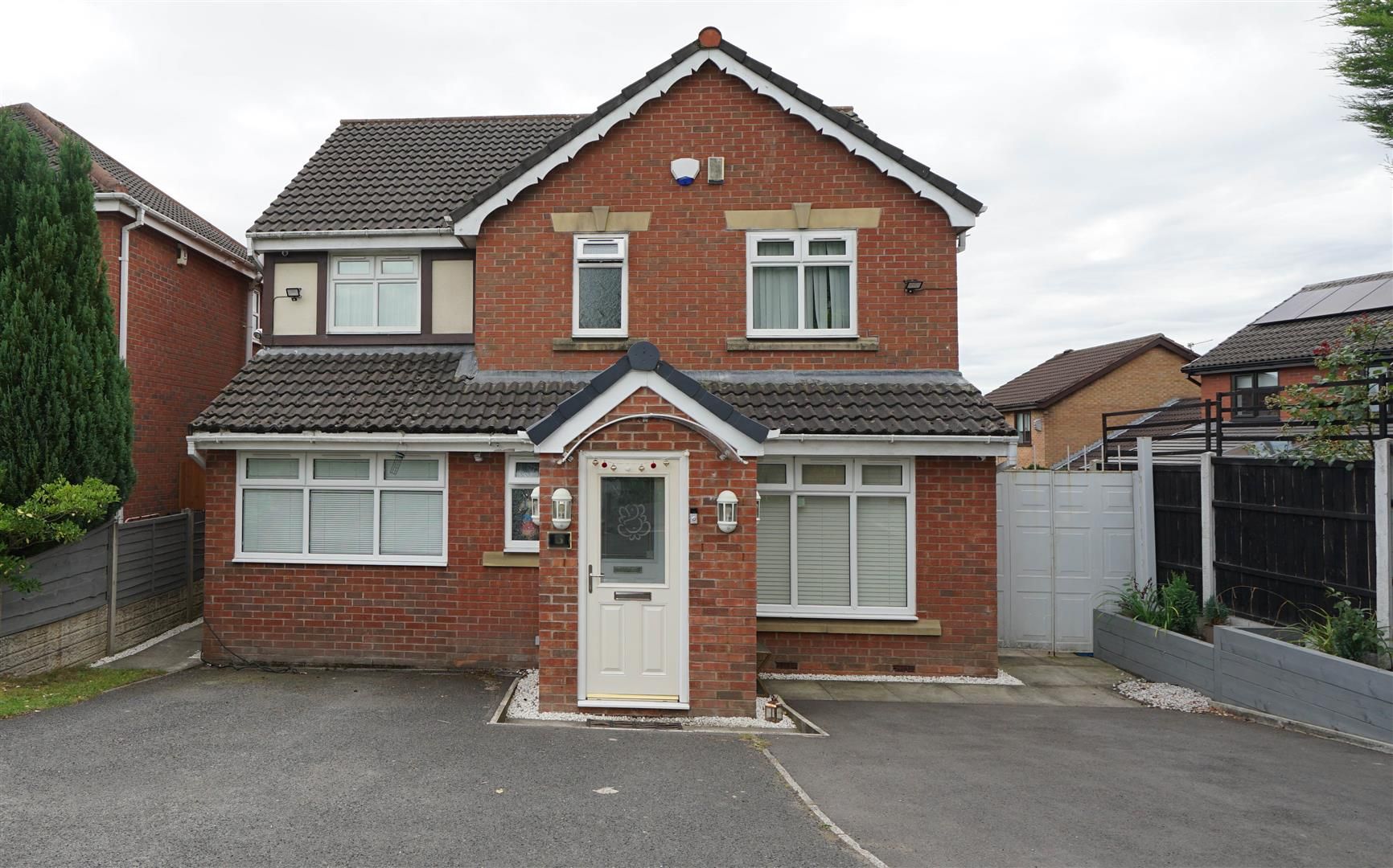 5 bed detached house for sale in Radbourne Grove, Bolton BL3 Zoopla