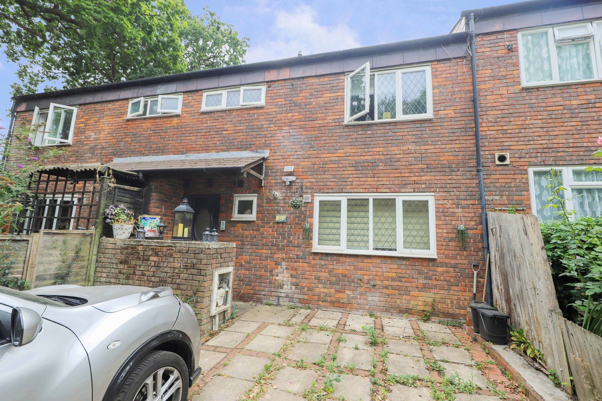 3 bed terraced house for sale in Jubilee Close, Pinner HA5 Zoopla
